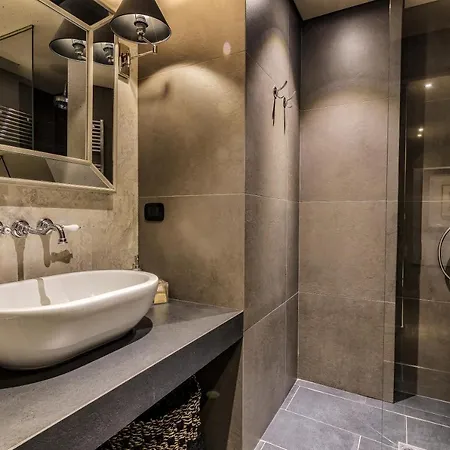 Carlo Goldoni Luxury Flat 3pax Wifi